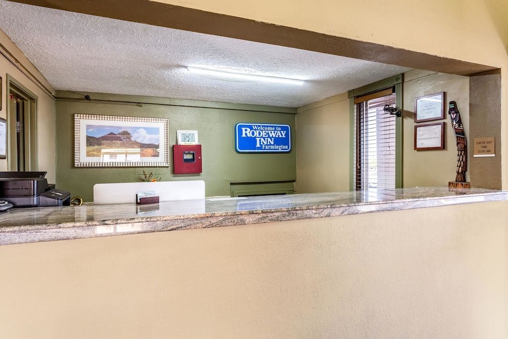 Rodeway Inn Farmington 2