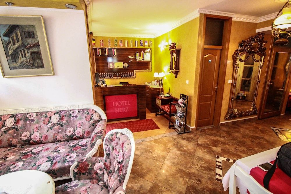Hotel Herc 2