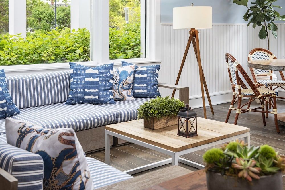 Sea Crest Beach Resort 2