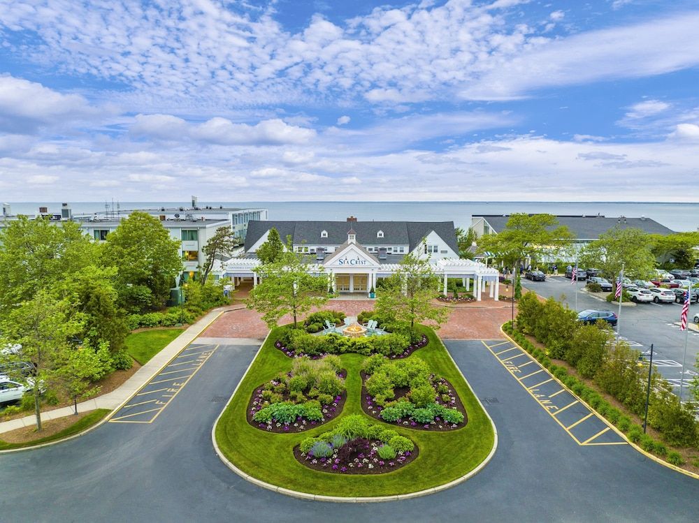 Sea Crest Beach Resort 4 étoiles à Falmouth