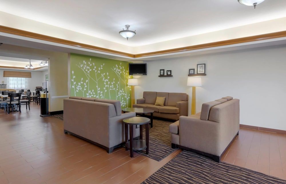 Sleep Inn & Suites Prince George near Fort Lee 2