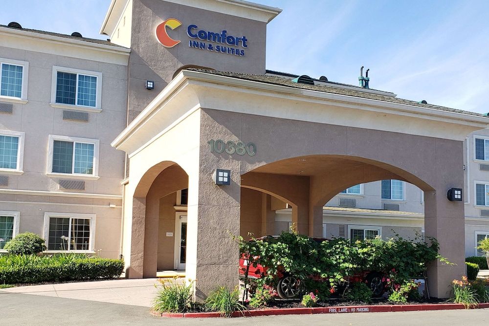 Comfort Inn & Suites Galt - Lodi North 3 étoiles à Galt