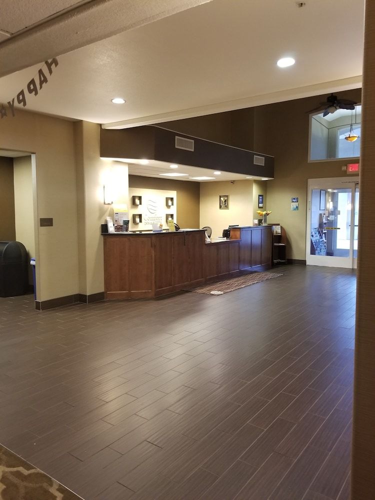 Comfort Inn & Suites Galt - Lodi North 2