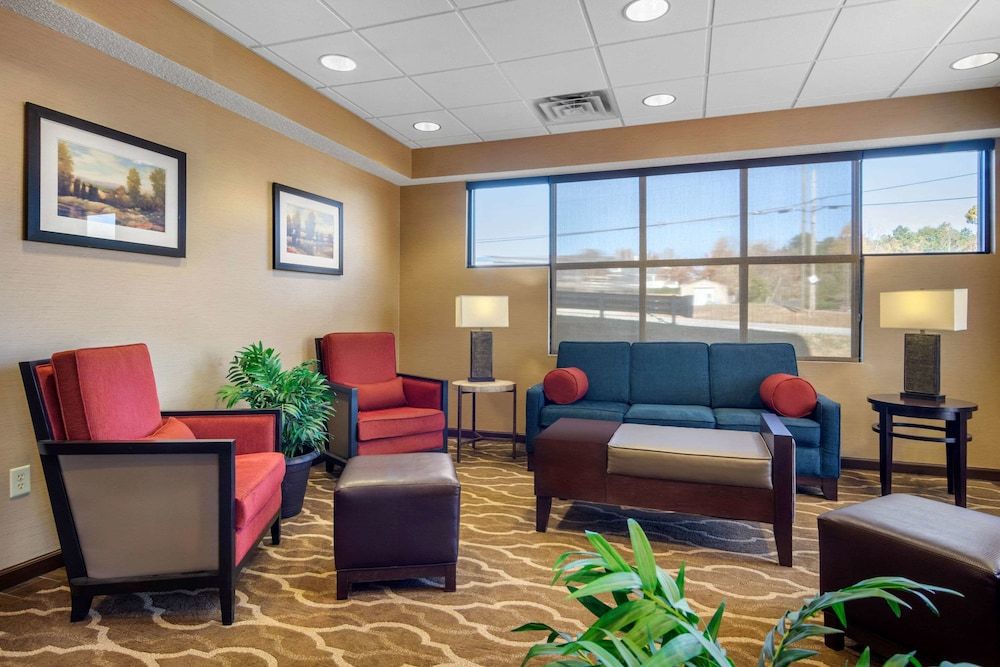 Comfort Inn & Suites Interstate 85 2