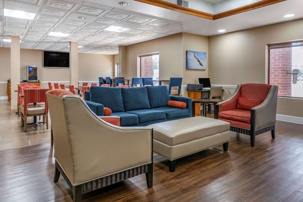 Comfort Inn & Suites Statesboro - University Area 2