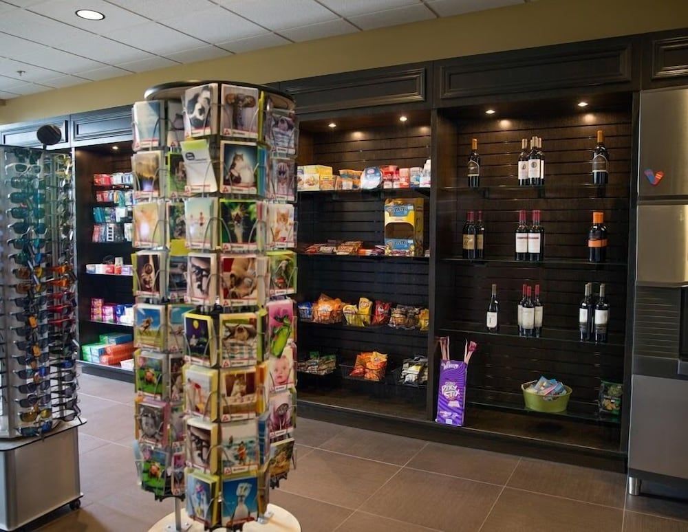 Shoreline Inn & Conference Center, an Ascend Collection Hotel 3