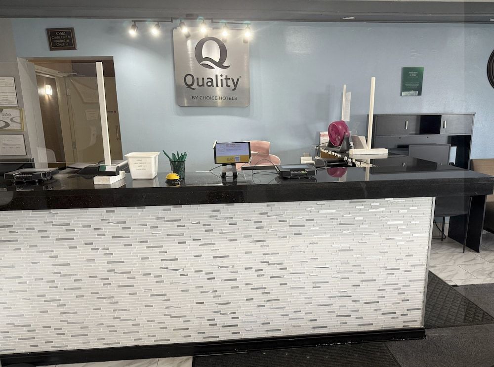 Quality Inn Manitowoc 3