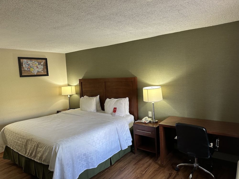 Econo Lodge Huntington - Barboursville University Area 3