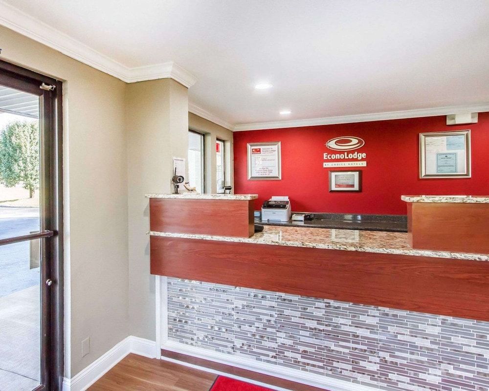 Econo Lodge Lanett Area 3