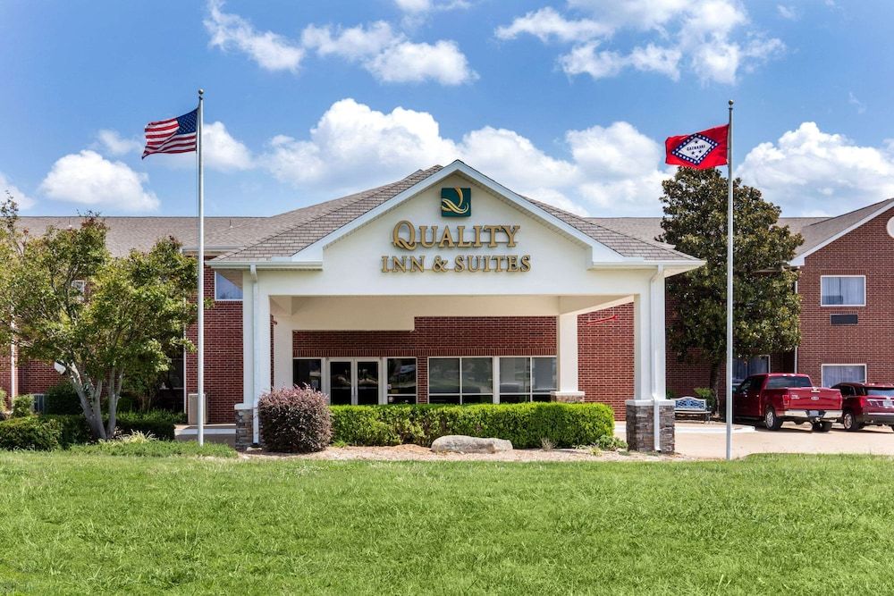 Quality Inn & Suites Mountain Home North 2 étoiles à Mountain Home