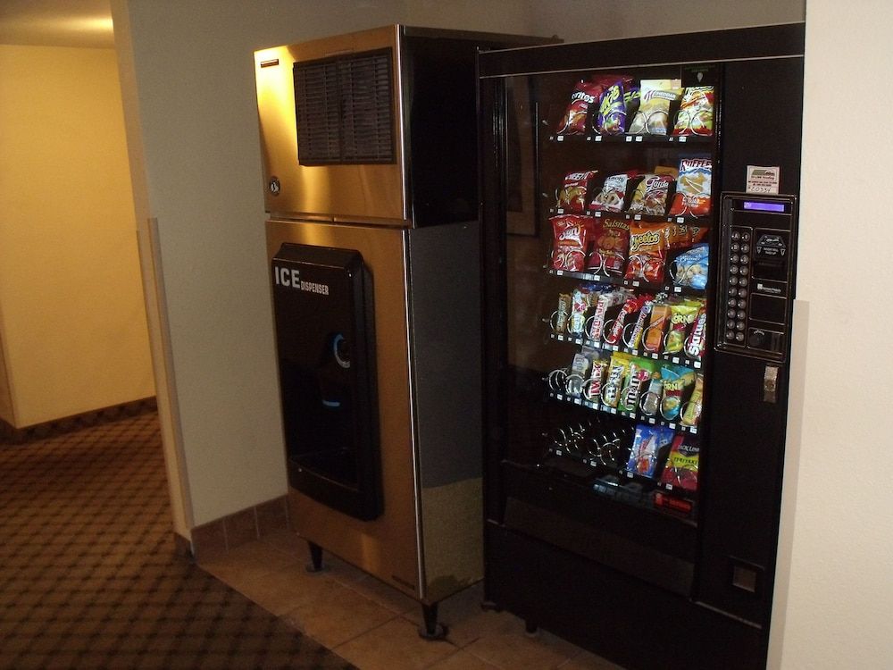 Clarion Pointe Winslow I-40 3