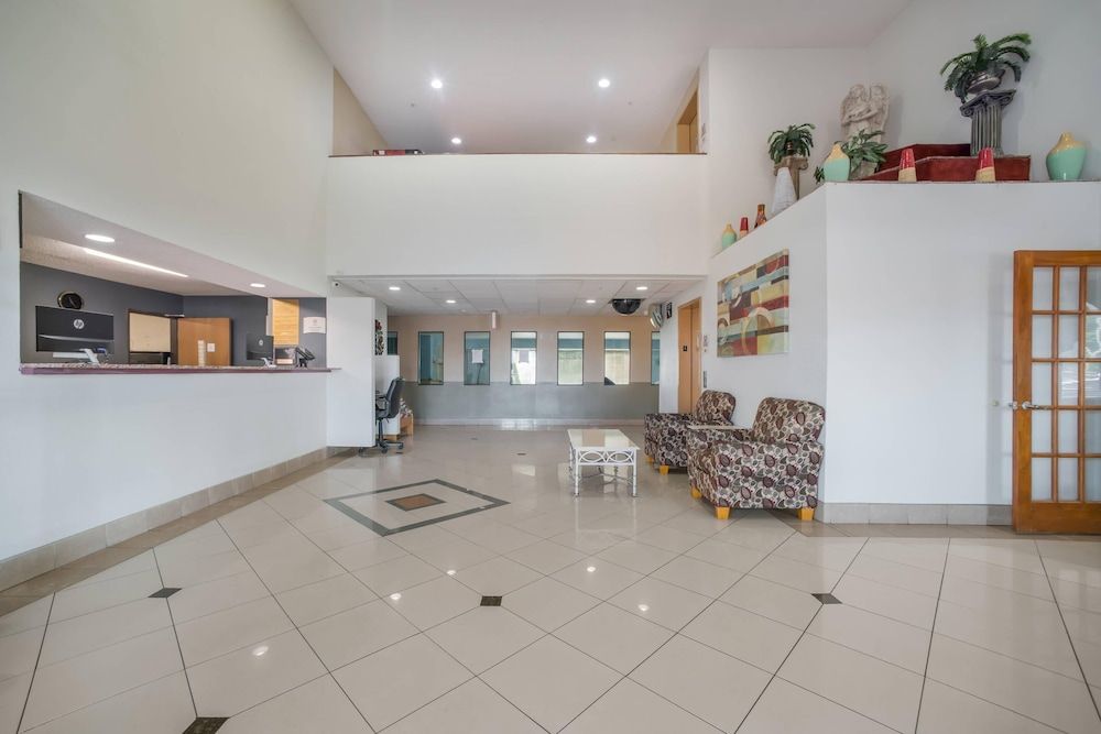 Quality Inn O'Fallon IL - St. Louis 3