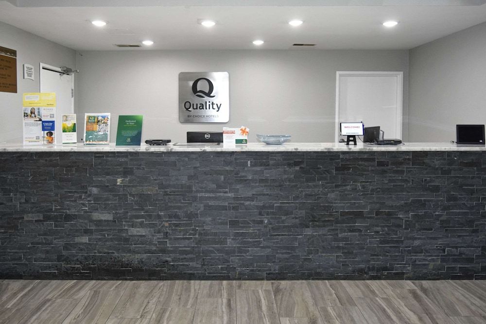 Quality Inn & Suites Brooks Louisville South 3