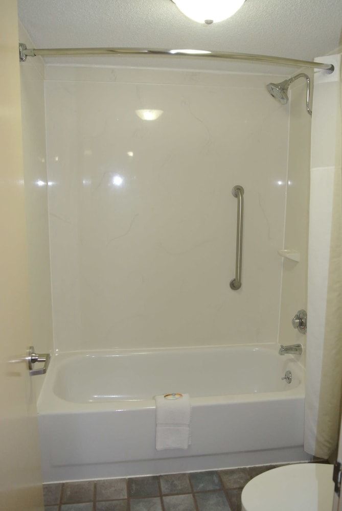 Quality Inn Charleston I-57 2