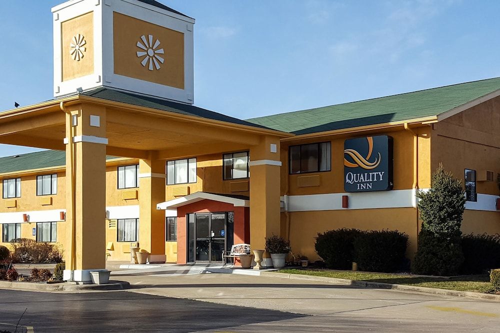 Quality Inn Ozark-Springfield South 2 estrelas em Ozark