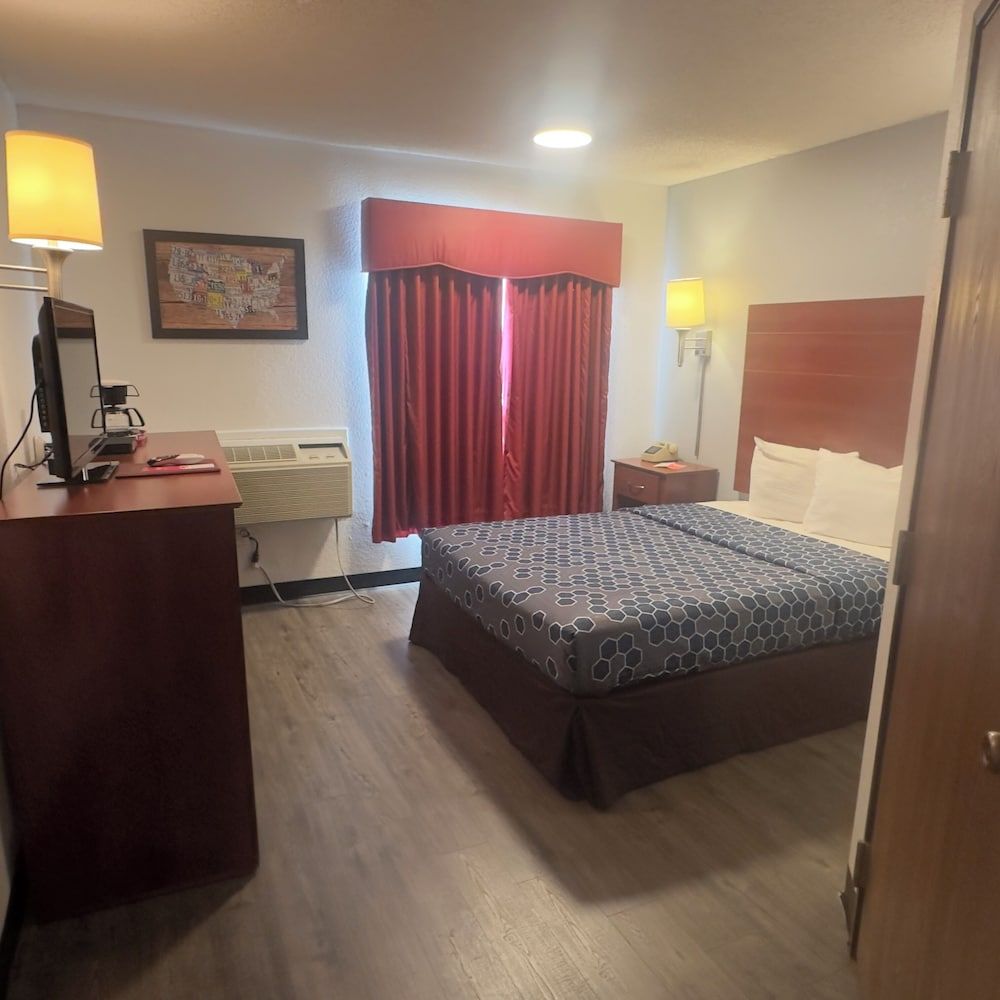 Econo Lodge Tucumcari 3