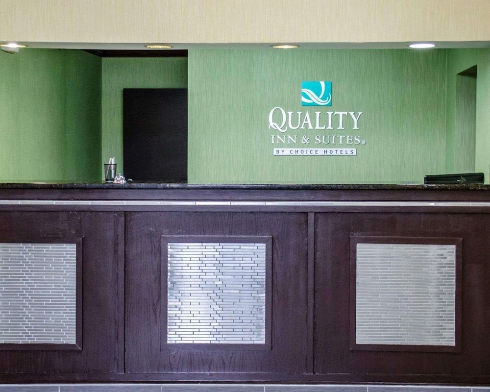 Quality Inn & Suites Medina- Akron West 3
