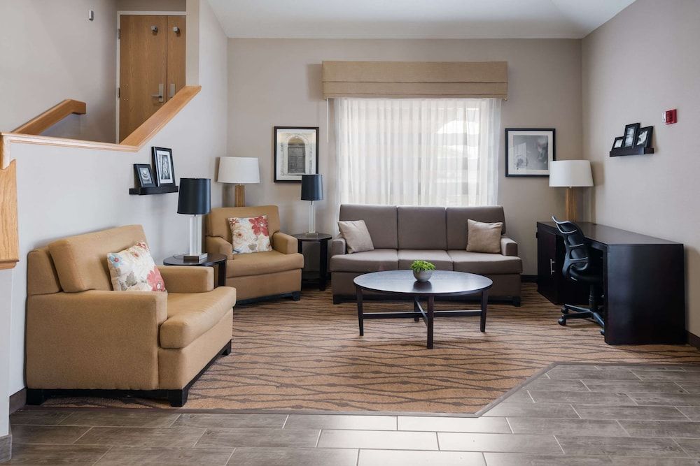 Sleep Inn & Suites - Port Clinton, OH 3