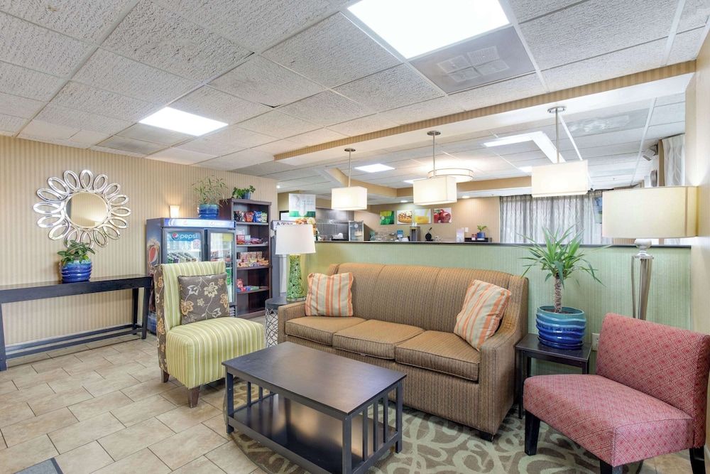 Quality Inn Lebanon 2