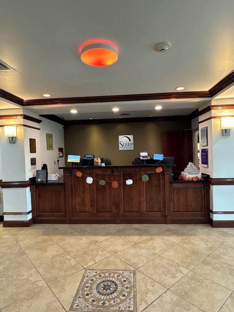 Sleep Inn & Suites Manchester near Arnold AFB 2