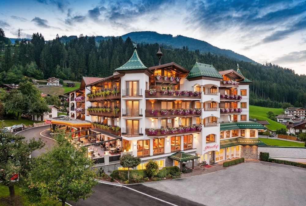 Ferienhotel Platzlhof 4 estrelas em Ried im Zillertal