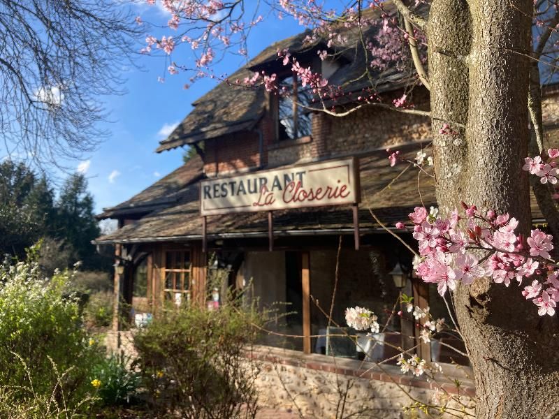 Logis hotel chateau Corneille 3 estrellas en Vieux-Villez