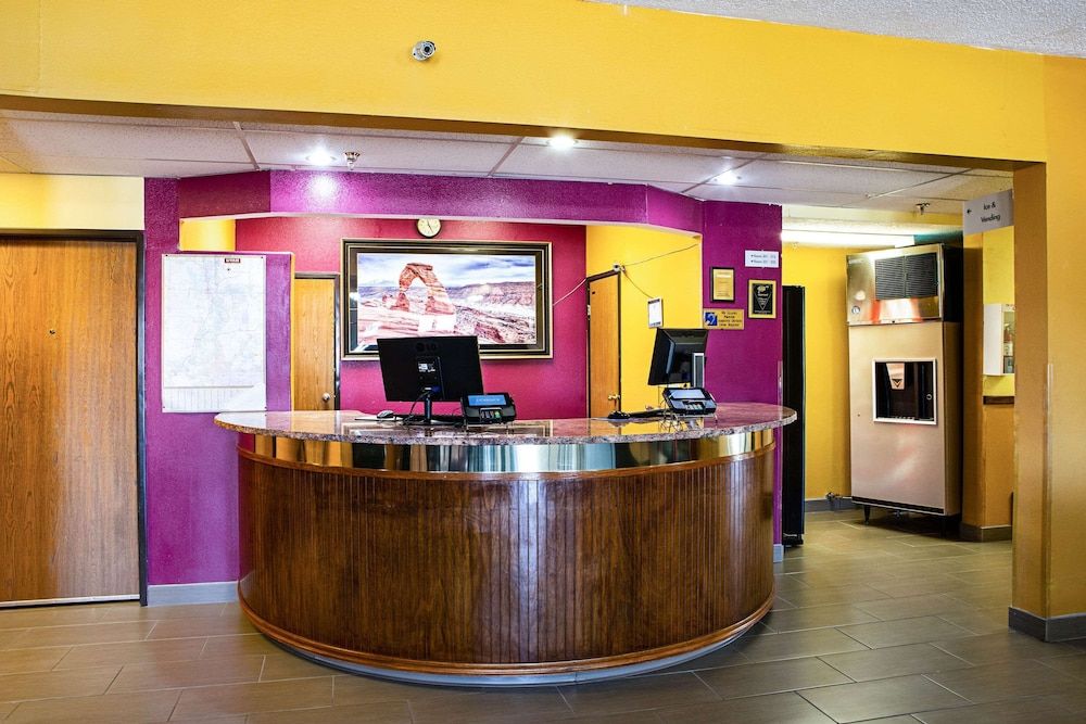 Rodeway Inn & Suites Monticello 2