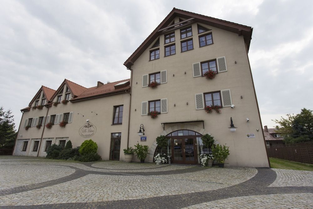 Villa Estera - Hotel & Restauracja 4 estrelas em Michałowice