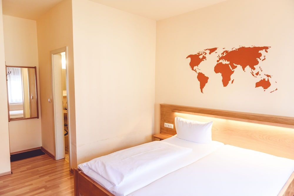 Hotel Landgasthof Schwabhausen 2