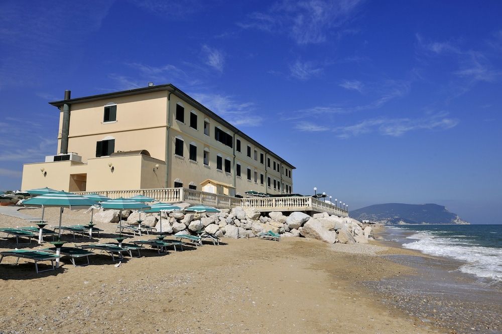 Hotel Il Brigantino 3 estrelas em Porto Recanati