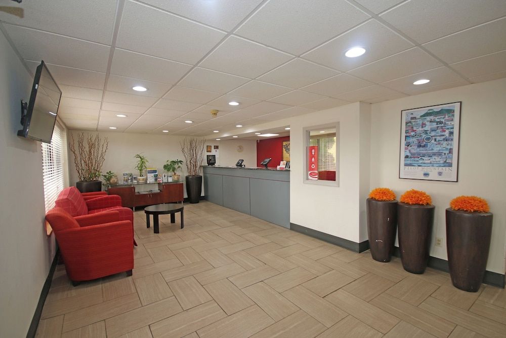 Americas Best Value Inn Pilot Mountain 2