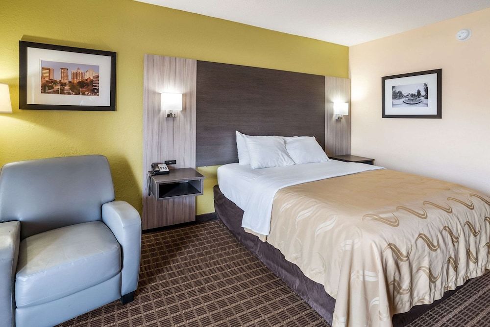 Quality Inn Greer 3