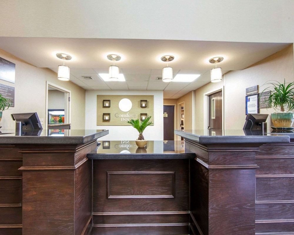 Comfort Inn at Royal Blue 3