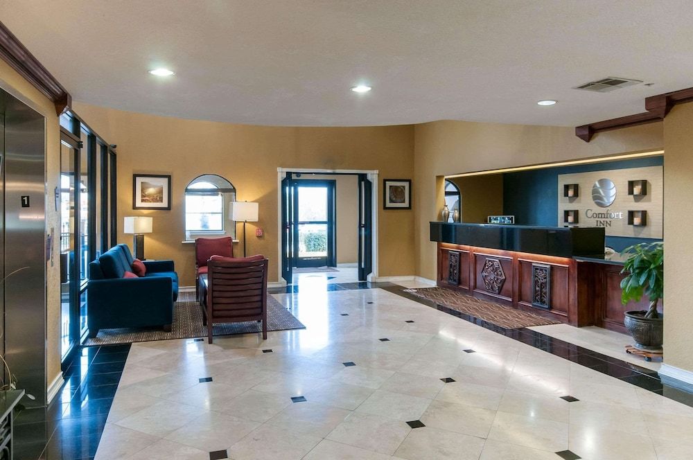 Comfort Inn Conroe 3