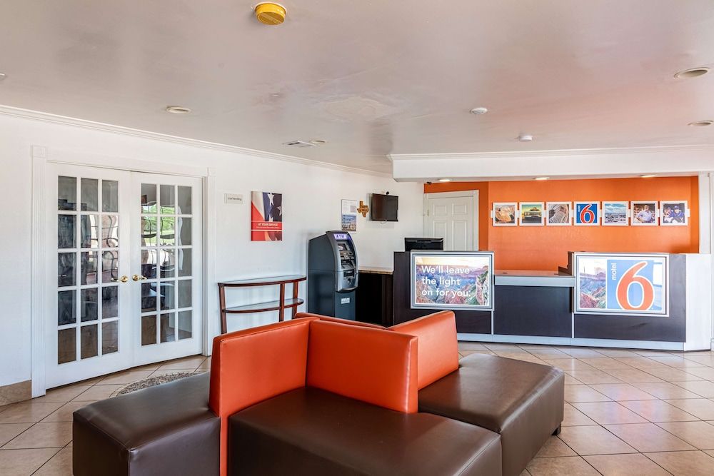 Motel 6 Georgetown, TX 3