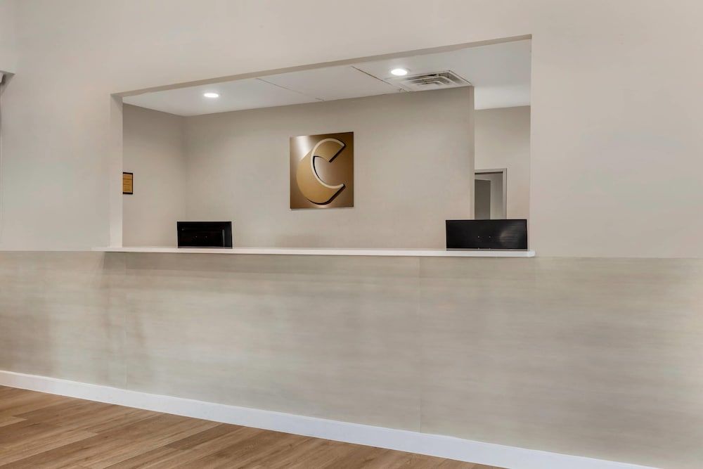 Comfort Inn & Suites Red Oak - Dallas Area 2