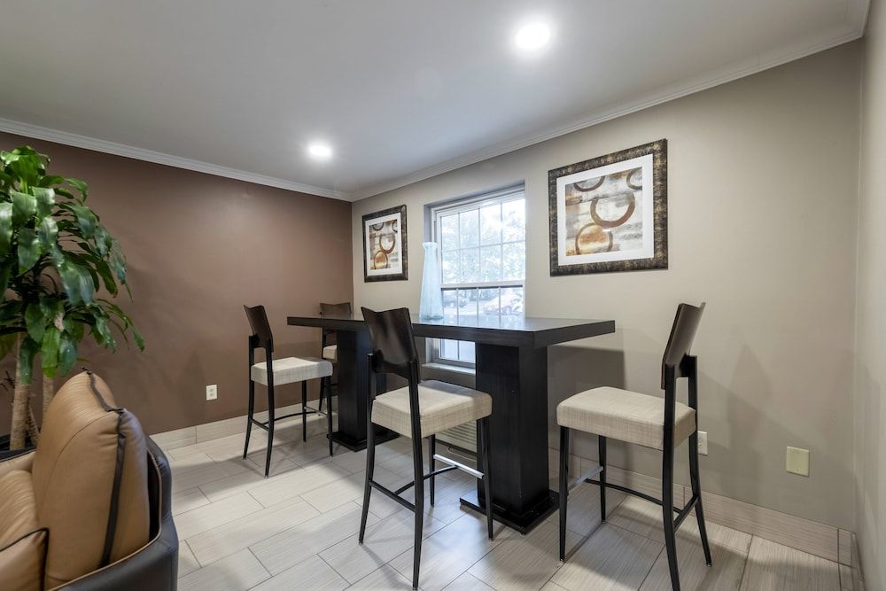 Red Roof Inn Dahlgren ÔøΩ Naval Base 2