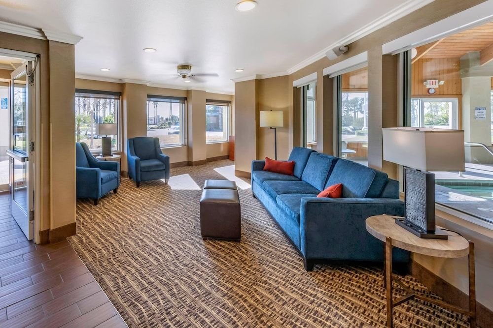 Comfort Inn Fontana 2