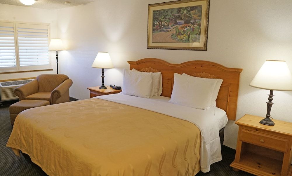 Quality Inn Near Fort Hunter Liggett 3