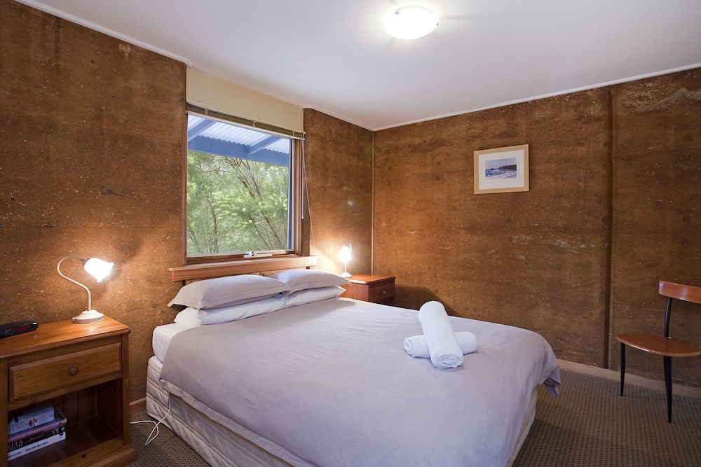 Split Point Cottages 2