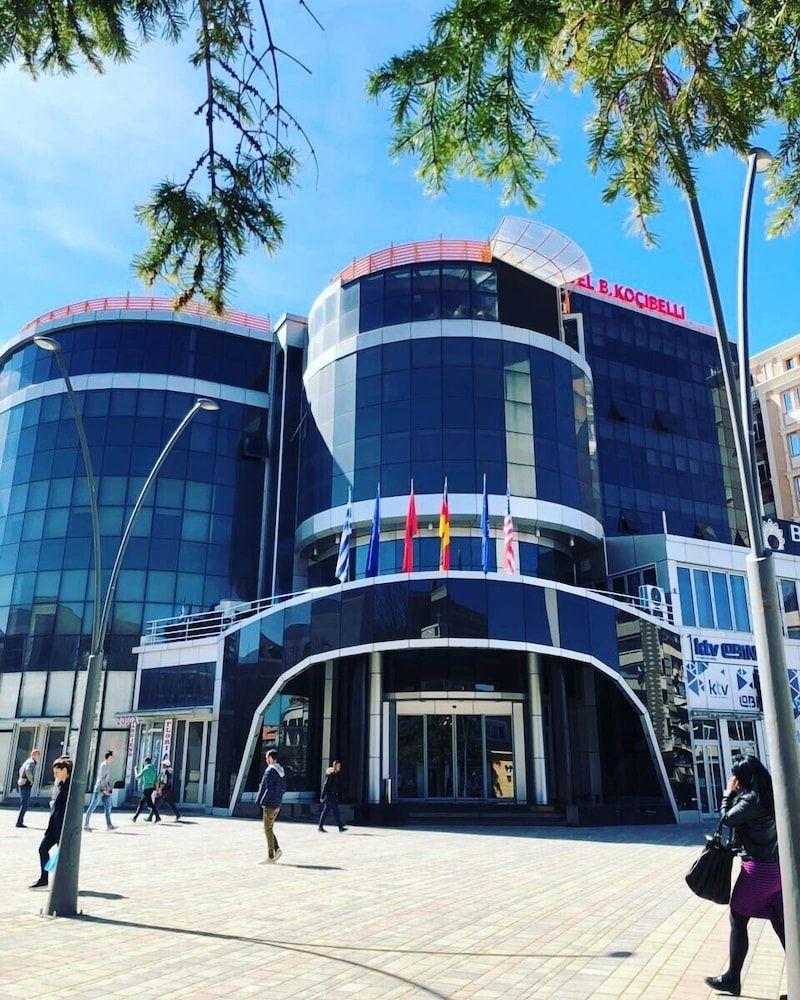 Hotel Kocibelli Pool SPA 4 estrelas em Korçë