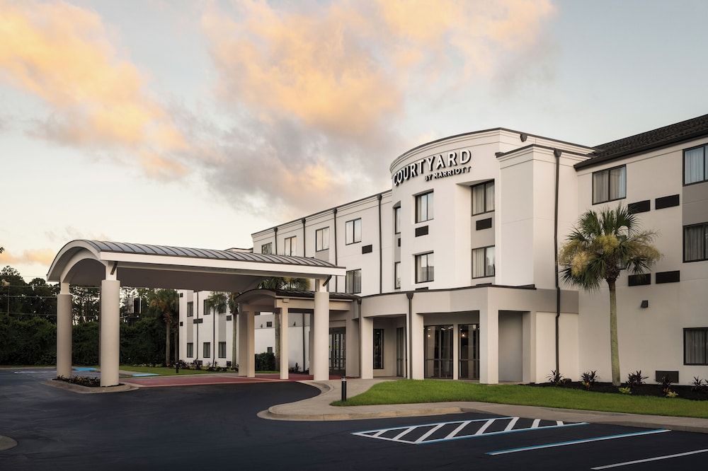 Courtyard by Marriott Brunswick 3 estrelas em Brunswick