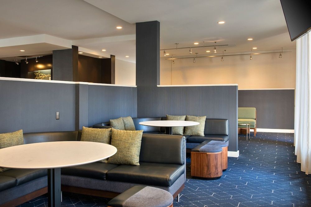 Courtyard by Marriott Baltimore Hunt Valley 3