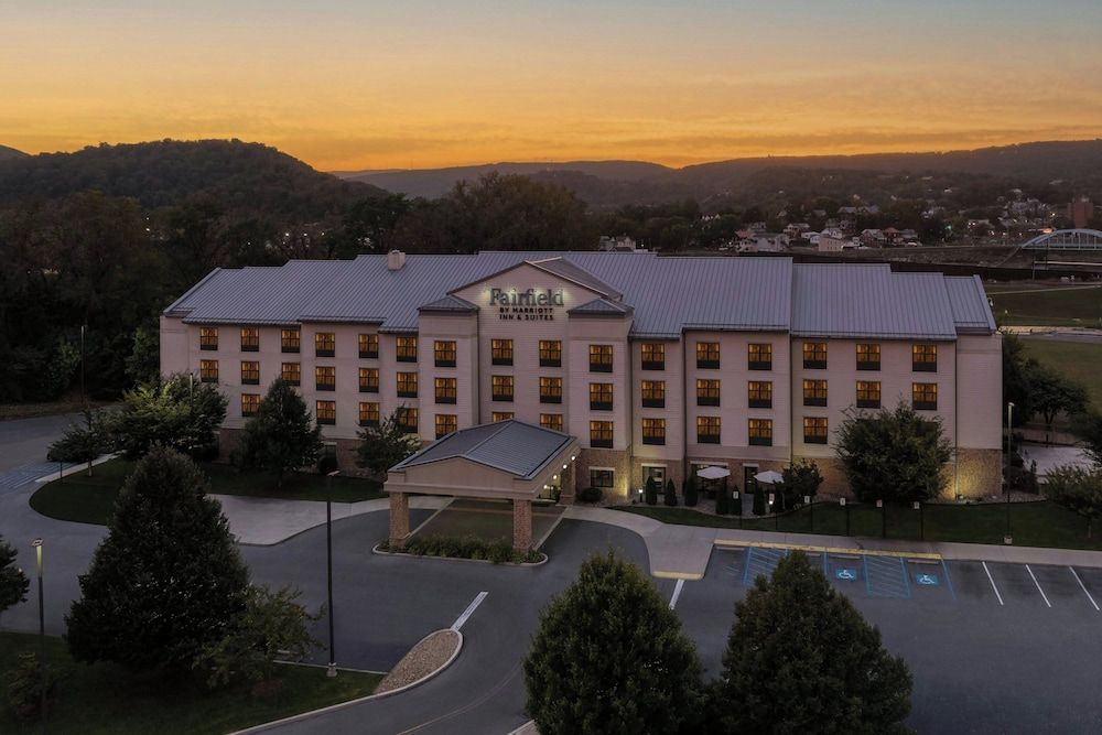 Fairfield Inn & Suites by Marriott Cumberland 3 estrelas em Cumberland
