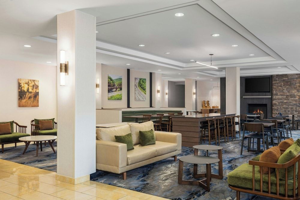 Fairfield Inn & Suites by Marriott Cumberland 2
