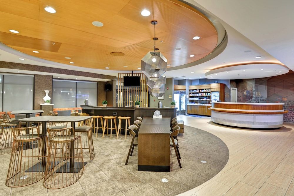 SpringHill Suites by Marriott Cincinnati Airport South 2