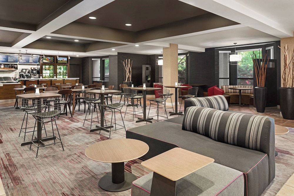 Courtyard by Marriott Dayton North 3