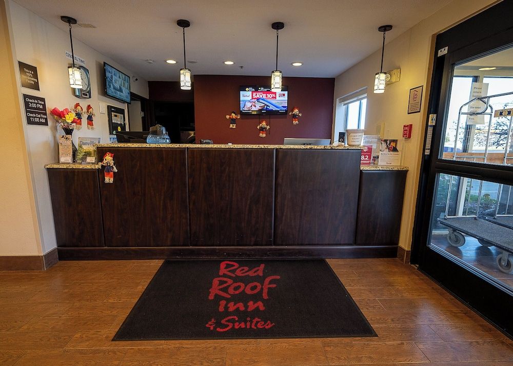 Red Roof Inn & Suites Danville, IL 3