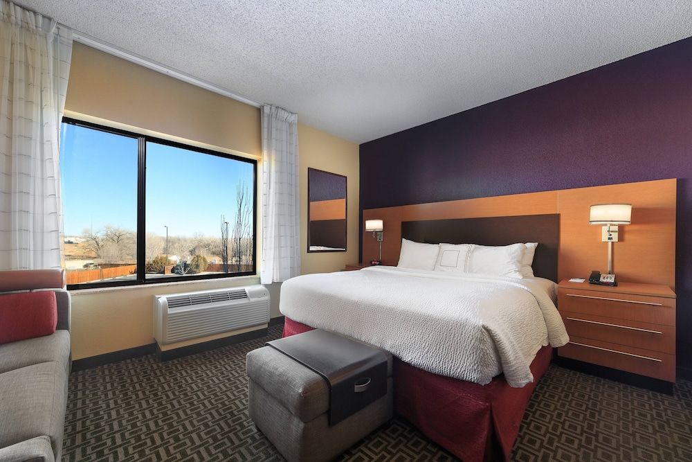 TownePlace Suites by Marriott Farmington 2