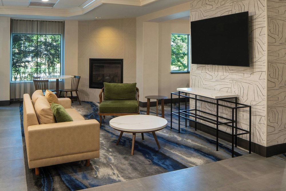 Fairfield Inn & Suites by Marriott Lafayette South 2